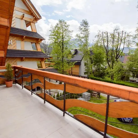 アパートホテル Ornak 3*